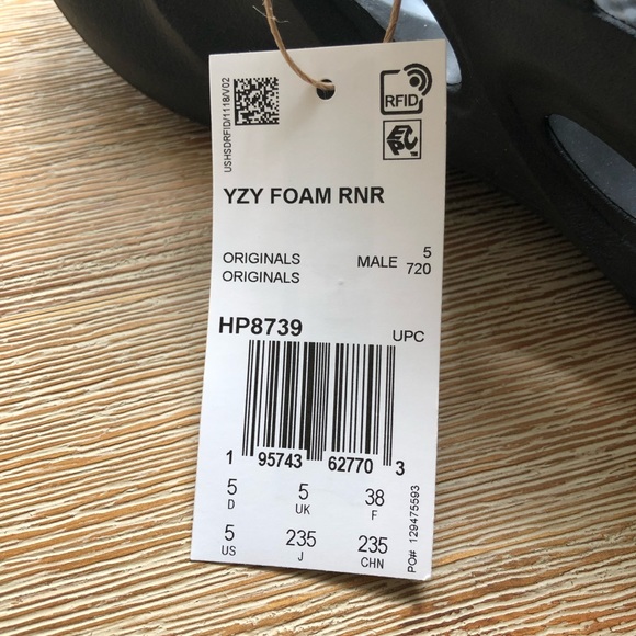 **SOLD** AUTHENTIC YZY FOAM RNR - Picture 5 of 5